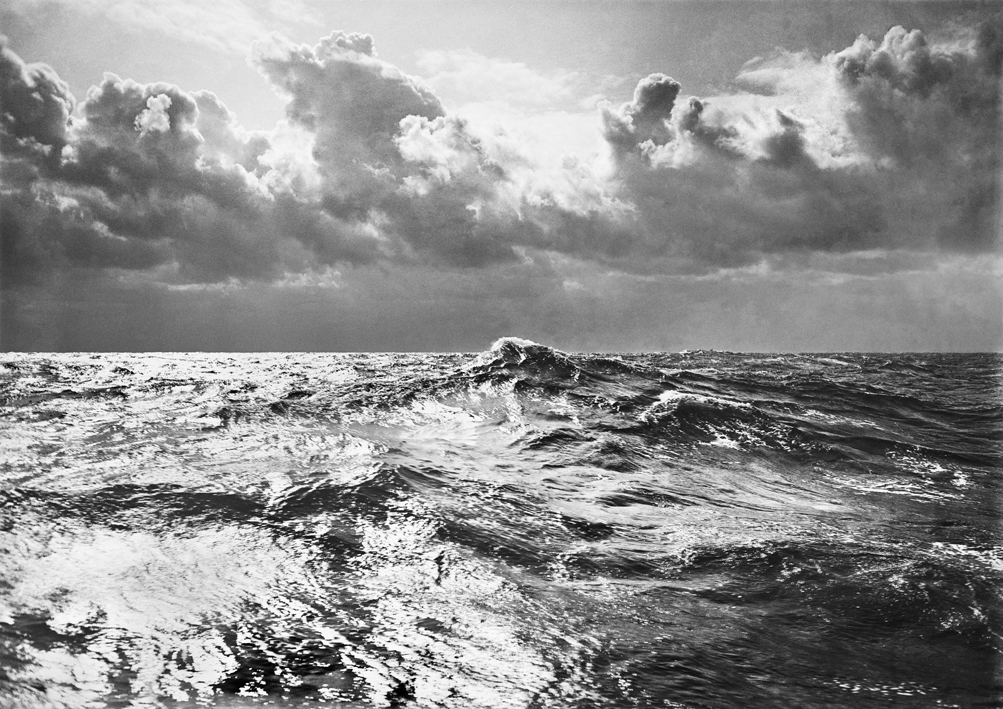 Fred Boissonnas (1858-1946) Sicily Sea in Tunisia, wave and silver reflections, 1912.  Modern print from a glass negative © Bibliothèque de Genève